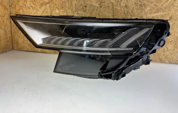 Audi Q8 Headlight/headlamp 4M8941035 29001742