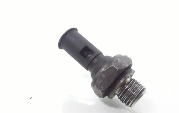Volvo XC90 Oil pressure sensor 