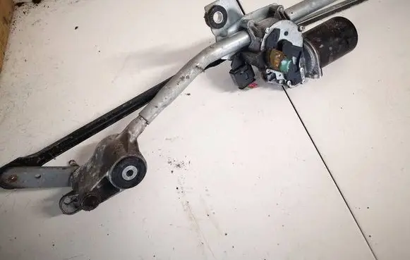 Mercedes-Benz A W169 Front wiper linkage and motor a1698201840 116102701