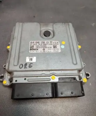 Mercedes-Benz Sprinter W906 Engine control unit/module A6461501377