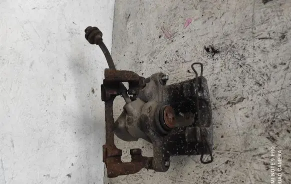 Ford Focus C-MAX Rear brake caliper