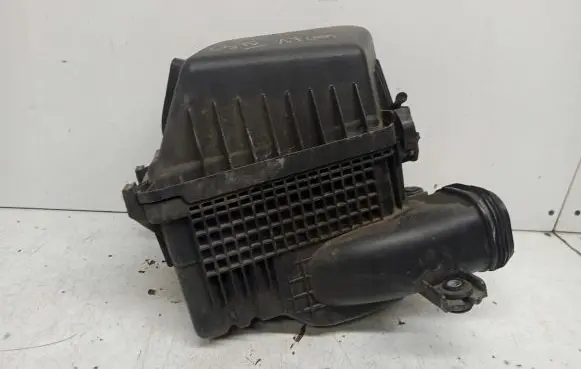 KIA Carens III Air filter box 28110-A4200
