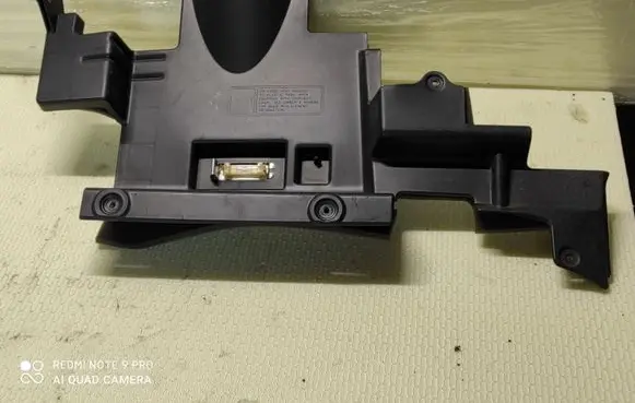 Steering wheel column trim