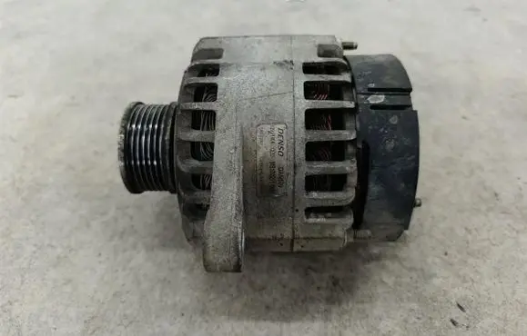 Opel Zafira B Generator/alternator MS1022118661