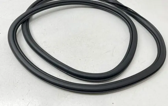 Volvo S60 Rear door rubber seal (on body) 32328845