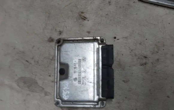 Volkswagen Sharan Engine control unit/module 038906019J 28SA4780 0281010216