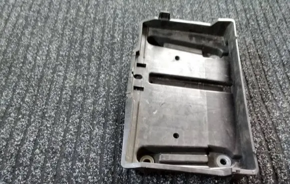 Battery tray
