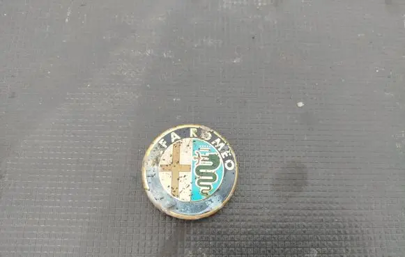 Alfa Romeo 147 Original wheel cap 
