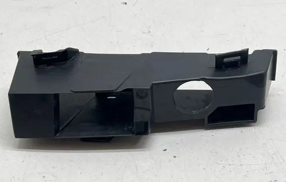 Renault Megane IV Front bumper mounting bracket 620935487R