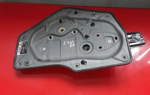 Skoda Superb B6 (3T) Rear window lifting mechanism without motor 3T5839402A 121979 70179