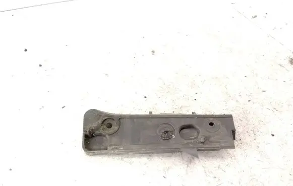Audi A4 S4 B6 8E 8H Front bumper mounting bracket 8E0807284