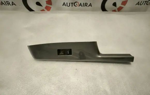 Toyota Prius+ (ZVW40) Electric window control switch 7427147070
