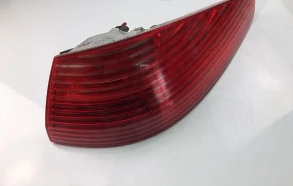 Peugeot 607 Rear/tail lights
