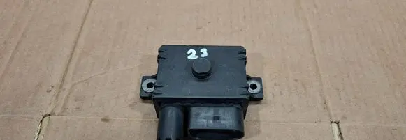 BMW 3 E46 Glow plug pre-heat relay 778682104 0522120101 0000112730