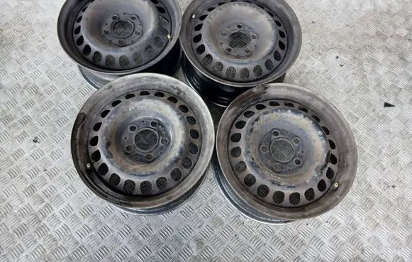 Mercedes-Benz C W202 R15 steel rim 2104000202