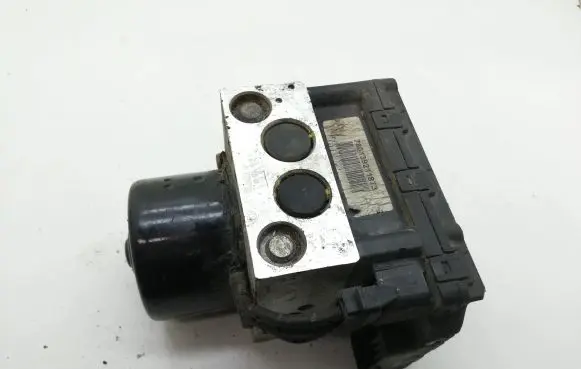 Volkswagen Polo ABS Pump 6X0614117