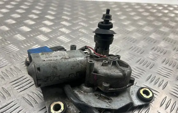 Peugeot 806 Rear window wiper motor 53006502