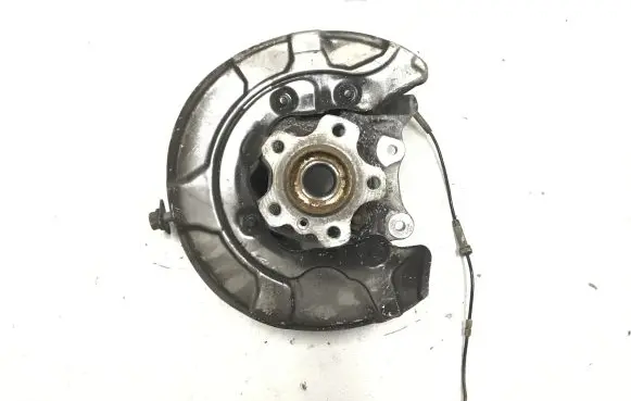BMW 7 G11 G12 Rear wheel hub 6865662