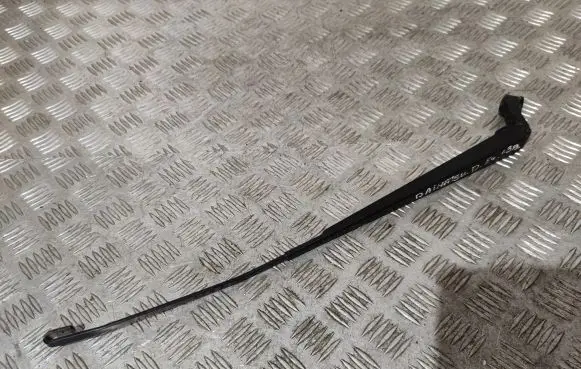 Daihatsu Sirion Front wiper blade arm 