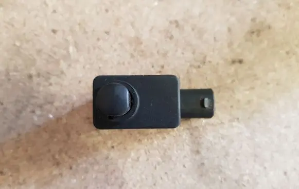 BMW 7 E38 Bonnet alarm switch sensor 8352229