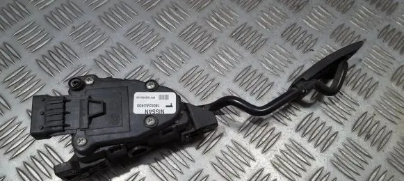 Nissan Almera N16 Accelerator throttle pedal 18002au400 6pv00862003