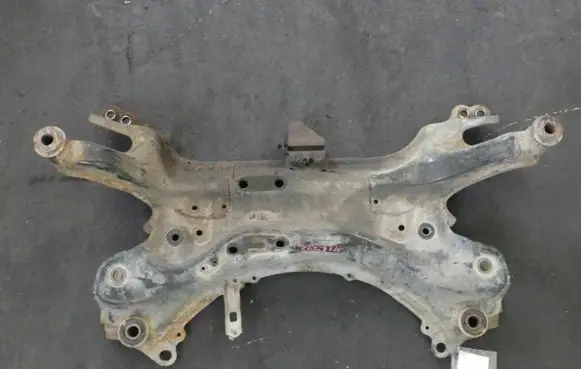 Toyota Avensis T270 Front axle beam IMPRK1199371