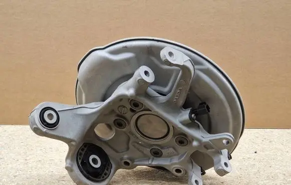 Volvo S60 Rear wheel hub spindle/knuckle 31681579