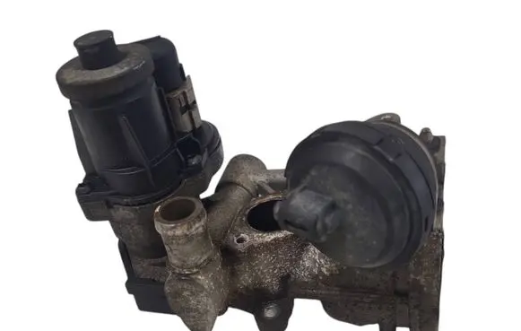 Skoda Octavia Mk2 (1Z) EGR valve 06A971921C