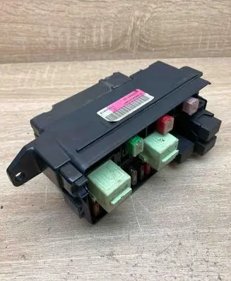 Mini One - Cooper Coupe R56 Fuse module 3449504 17236010