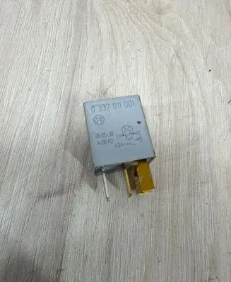 Toyota Corolla Verso AR10 Other relay 9008087019 0332011001