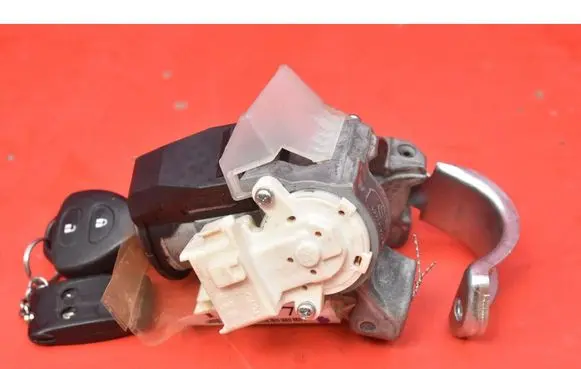 Toyota Auris 150 Ignition lock 450200204