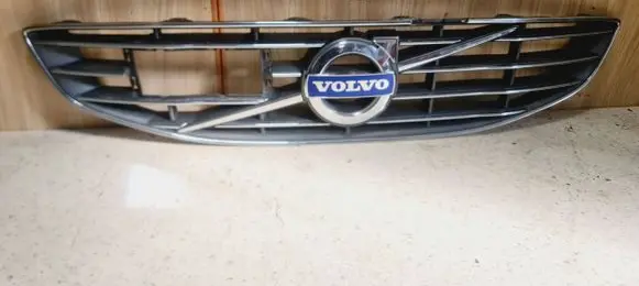 Volvo S60 Front grill 31364102