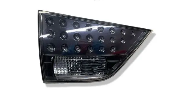 Mitsubishi Outlander Tailgate rear/tail lights 1146356L 1784 SAER04D01