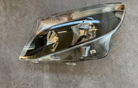 Mercedes-Benz Vito Viano W447 Headlight/headlamp A4479067700