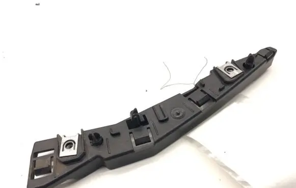 Opel Mokka B Front bumper mounting bracket 9835214380