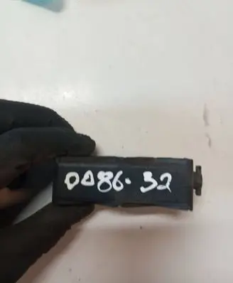 Radiator mount bracket