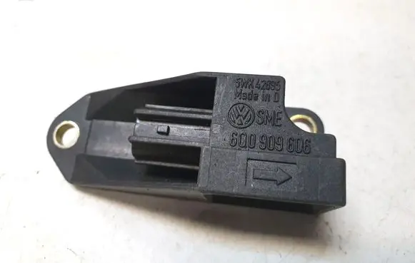 Volkswagen Caddy Airbag deployment crash/impact sensor 6Q0909606