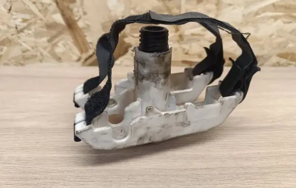 Volvo V70 Spare wheel bolt 8626133 7349