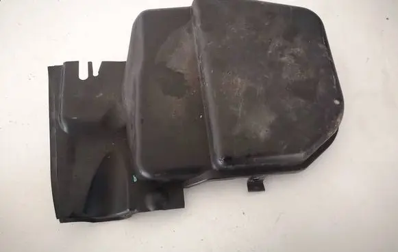 BMW 1 E81 E87 Fuse box cover 64316925018 15677210