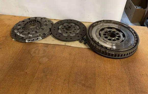 Volvo S80 Clutch set kit 30681145 8647127