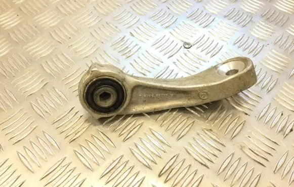 Mercedes-Benz C W205 Front anti-roll bar/stabilizer link A2053230717