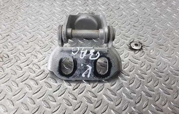 Mazda 2 Tailgate/trunk/boot hinge