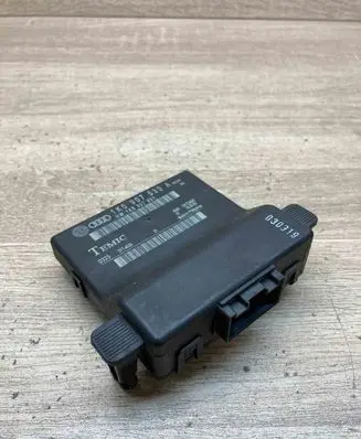 Volkswagen PASSAT B6 Gateway control module 1K0907530A 1K0907951