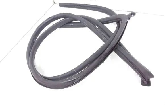 Volkswagen Touareg I Engine compartment rubber 7L6823707B