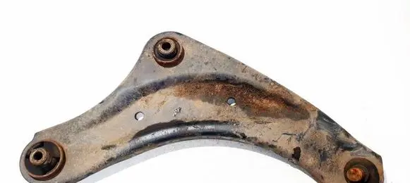Nissan Leaf I (ZE0) Front lower control arm/wishbone 