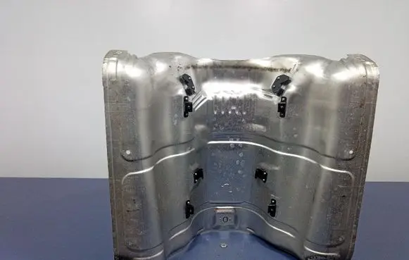 Infiniti Q50 Exhaust heat shield 