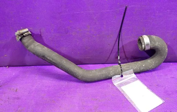BMW 7 E38 Engine coolant pipe/hose