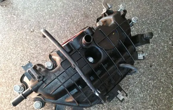 Opel Cascada Intake manifold 55569381 55573259