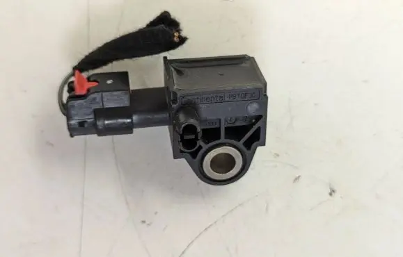 Chrysler Pacifica Airbag deployment crash/impact sensor 68185746AA 53312250 3067D61