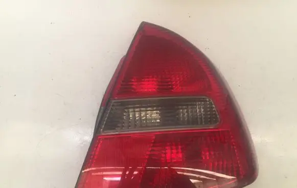 Mitsubishi Carisma Rear/tail lights